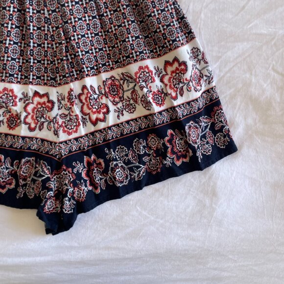 Francesca's Patterned Romper (sz S) - Picture 4 of 11